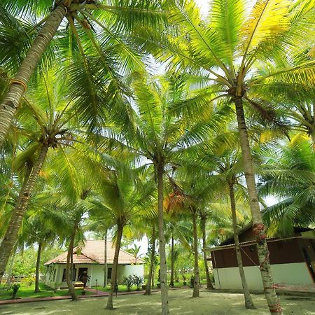 Regant Lake Village, Kollam. Chavara Kültér fotó
