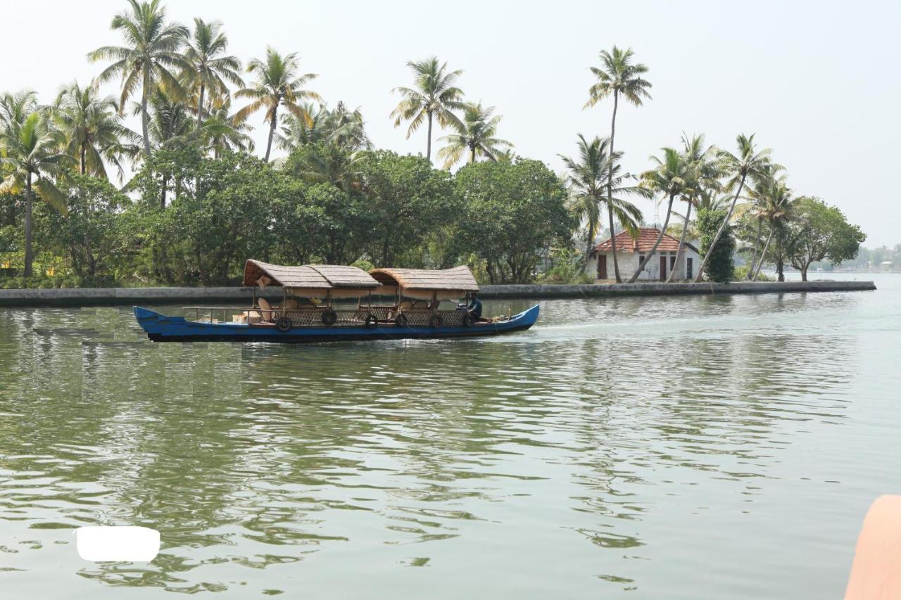 Regant Lake Village, Kollam. Chavara Kültér fotó